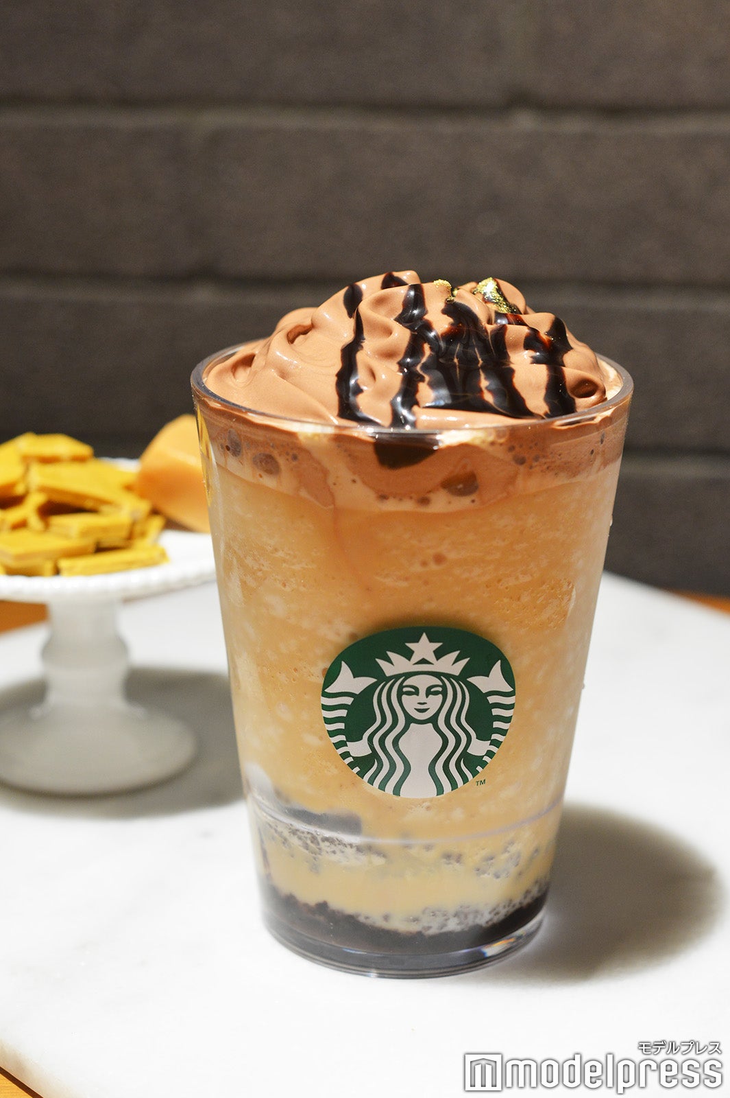 ブロンド ショコラ シンフォニー フラペチーノ（C）モデルプレス