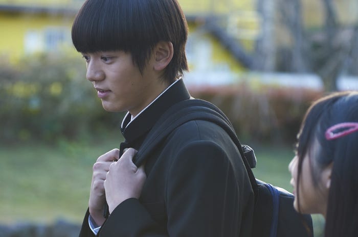 濱田龍臣、与田祐希「モブサイコ100」第7話より(C)ONE・小学館/ドラマ「モブサイコ100」製作委員会