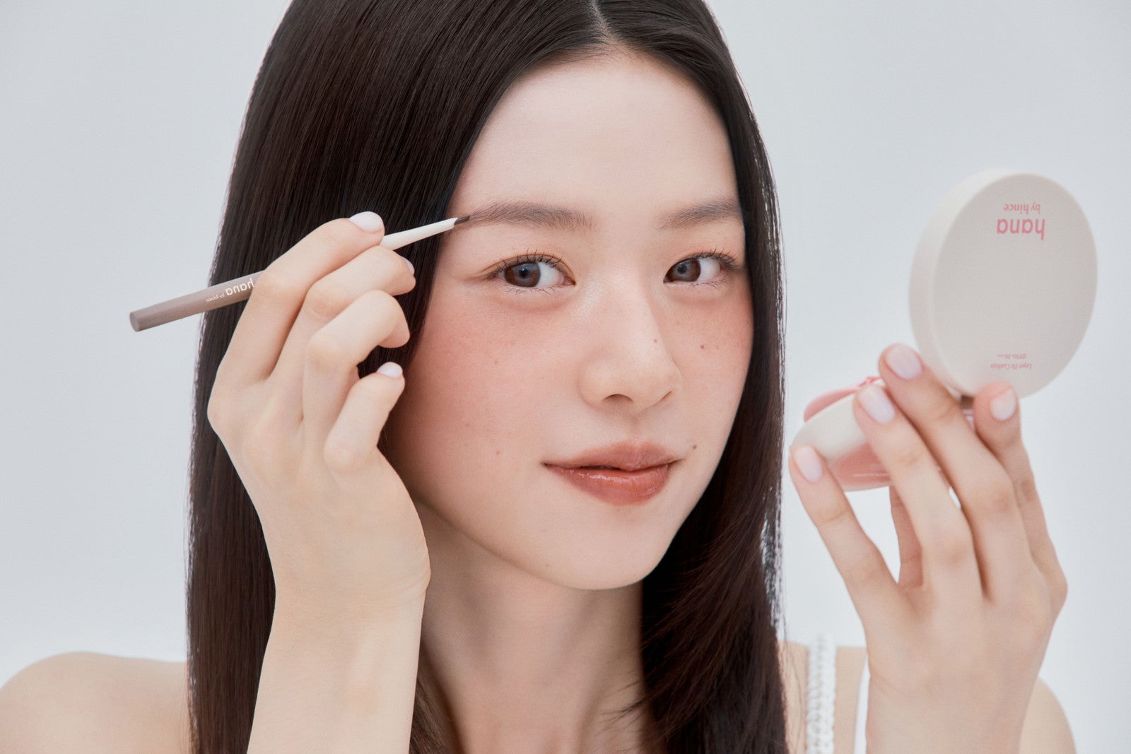 ファミマ限定コスメ「hana by hince」初のアイブロウペンシル登場 ティントにも春色3カラー追加