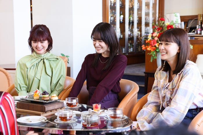 小西桜子、高橋ひかる、芳根京子「まどか26歳、研修医やってます!」第8話(C)TBS