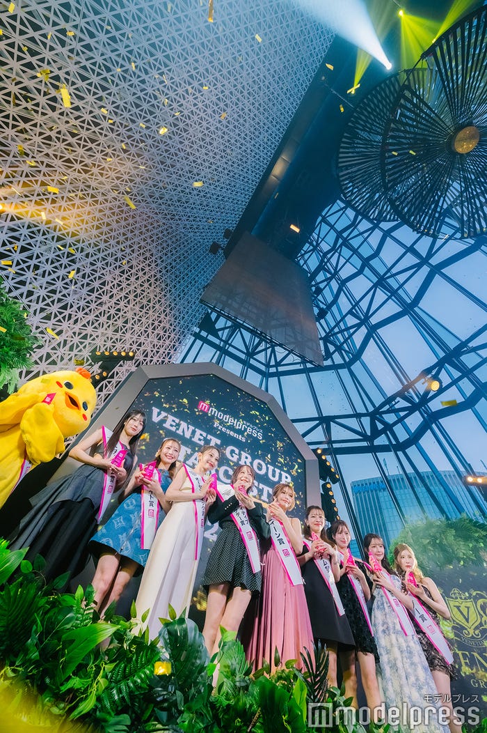 「modelpress Presents VENET GROUP STARCAST AWARD 2025」受賞者(左から)あいか、ねおまる、楓、きこ、れみれみ、五十嵐美咲、みゆう、りん、はな、うみ(C)モデルプレス