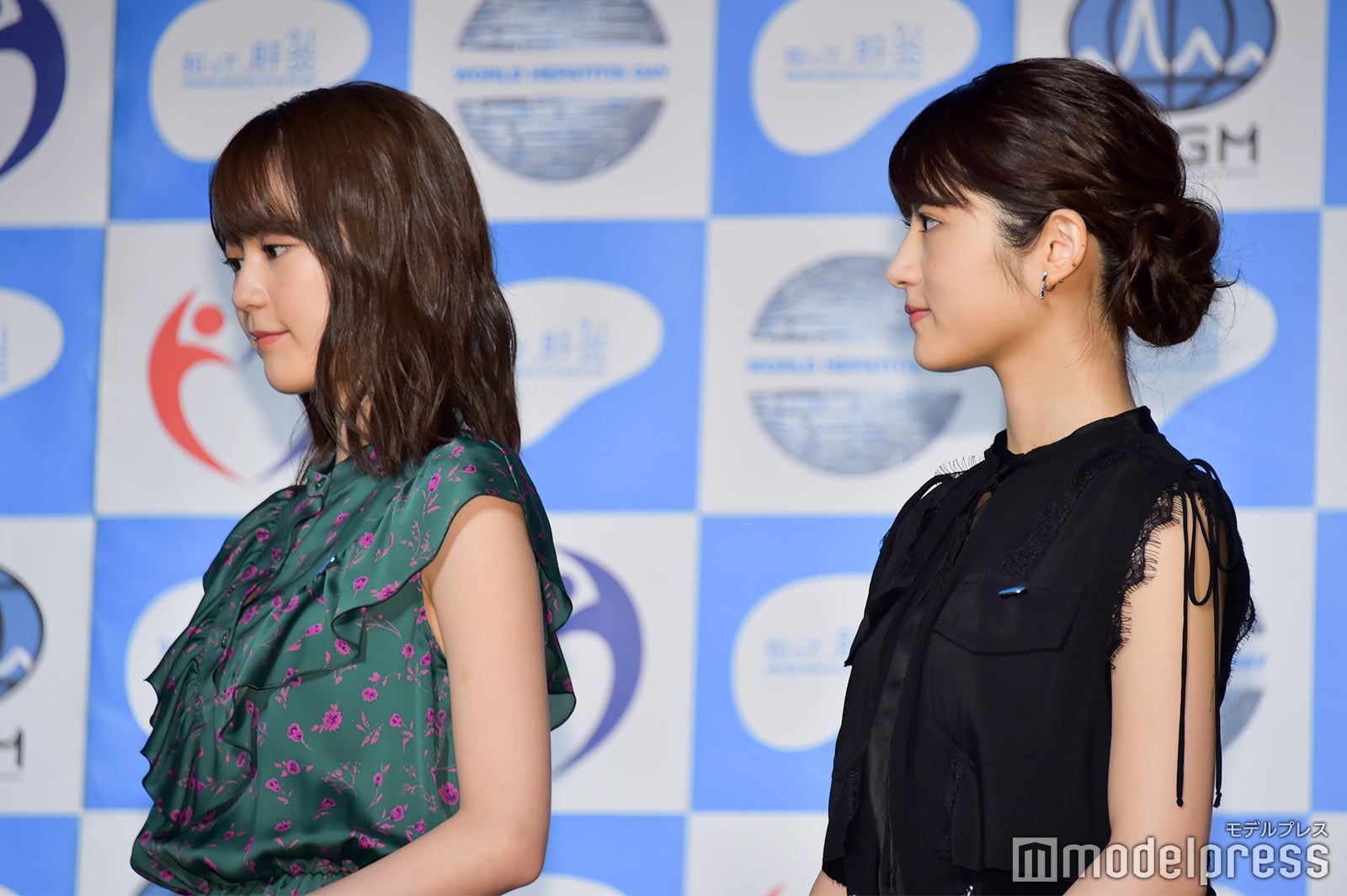 生田絵梨花、若月佑美 （C）モデルプレス
