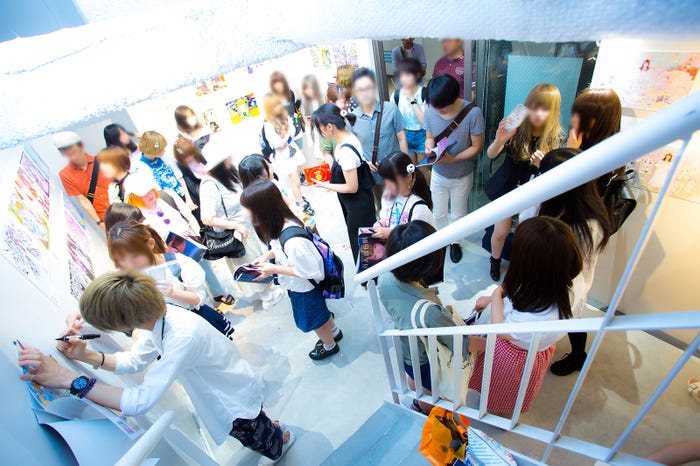 前回開催の「百人百色展」より(提供写真)