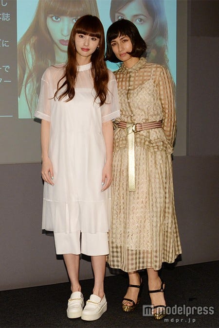 鈴木えみ、佐田真由美