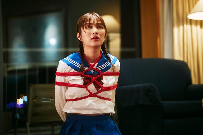 セーラー服 縛画像 内田理央、セーラー服で縛られる「来世ではちゃんとします3」場面写真公開 エンディングテーマも決定 - モデルプレス