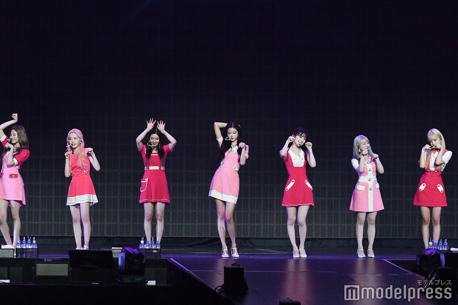 「次の曲、全員でヒントを出したいと思います」と「猫になりたい」へ （C）モデルプレス