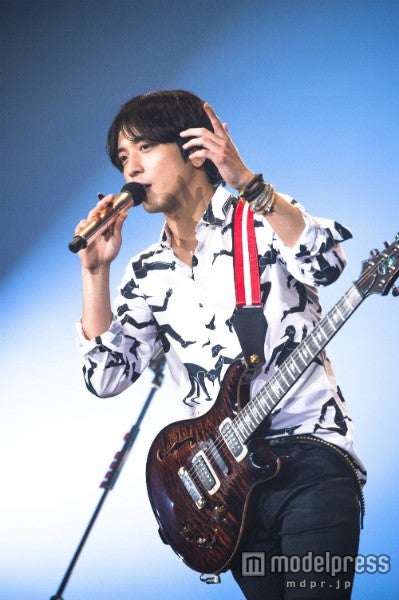 CNBLUE、10万人動員の全国ツアー閉幕 サプライズ演出、メンバーの涙も