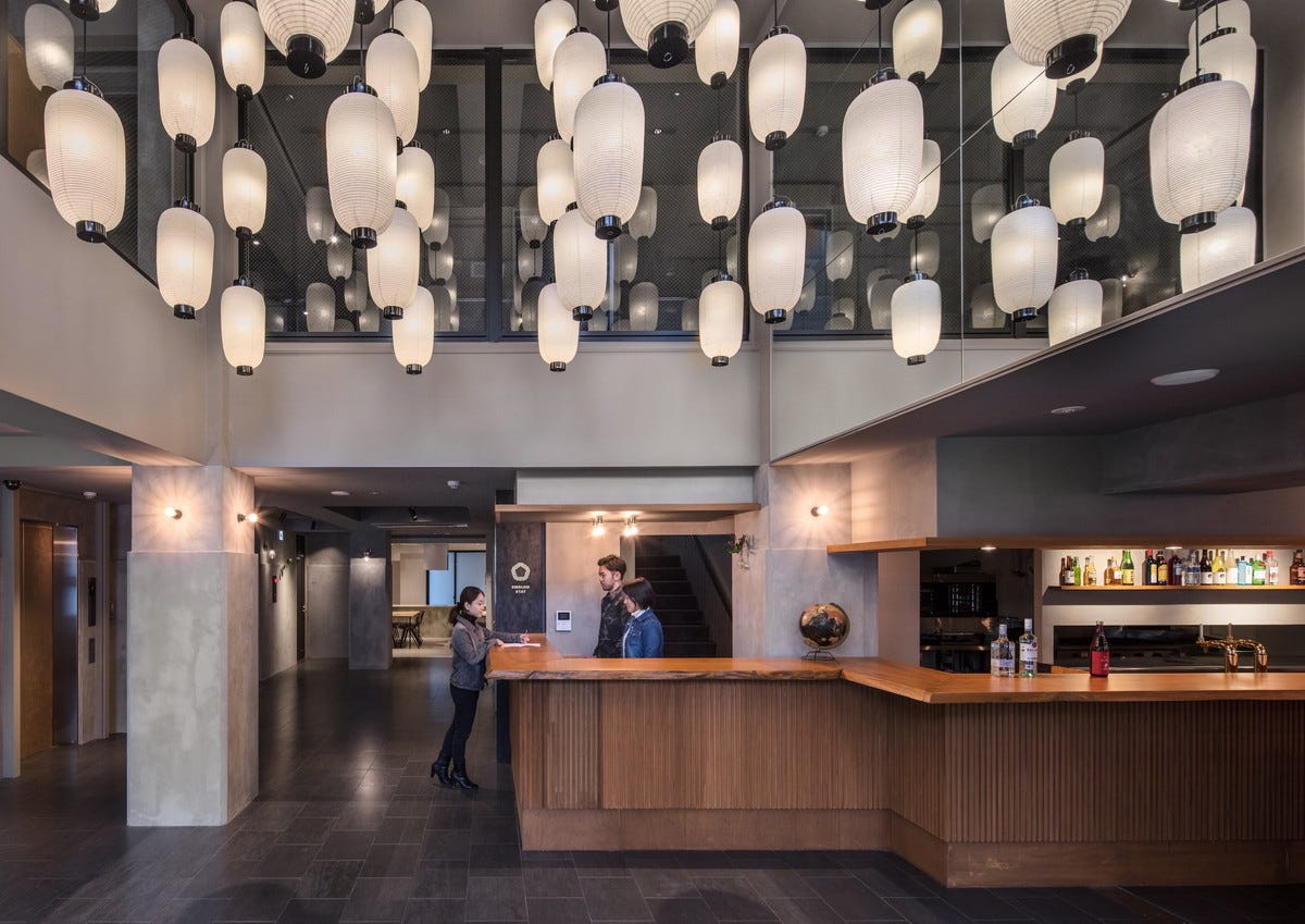 「リンナス金沢」レストラン&宿泊者専用サウナやジャグジー付の新ホテル