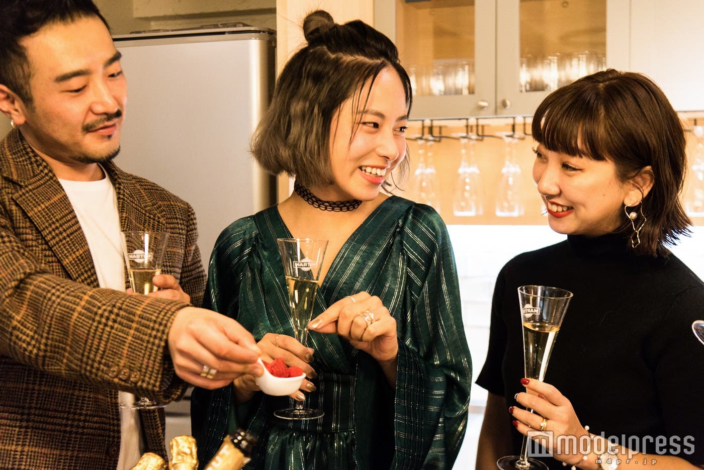 (C)モデルプレス