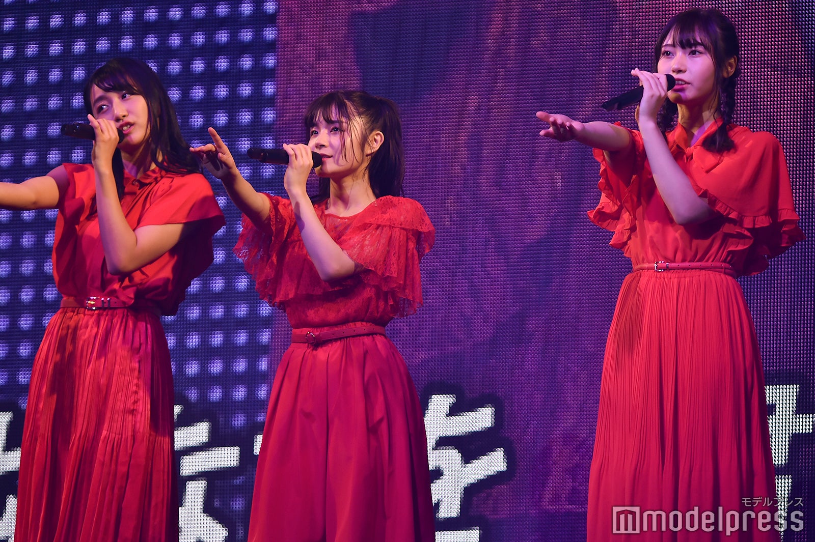 小見山沙空、清司麗菜、川越紗彩 （C）モデルプレス