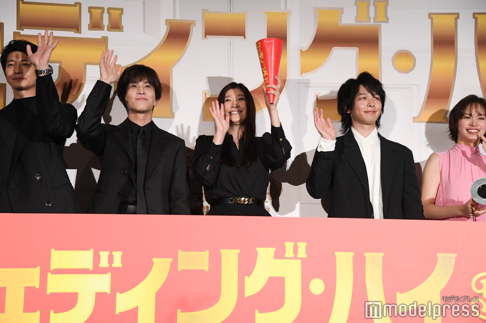 向井理、岩田剛典、篠原涼子、中村倫也、関水渚 （C）モデルプレス