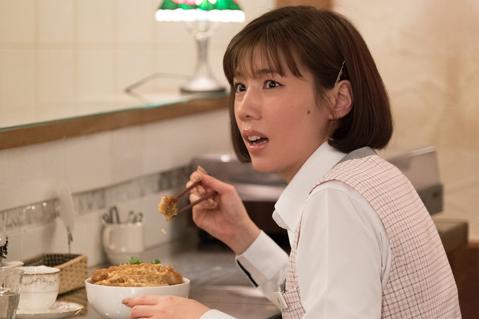 仲里依紗／『ホリデイラブ番外編～10年前の2人・高森夫妻編～』 より（提供画像）