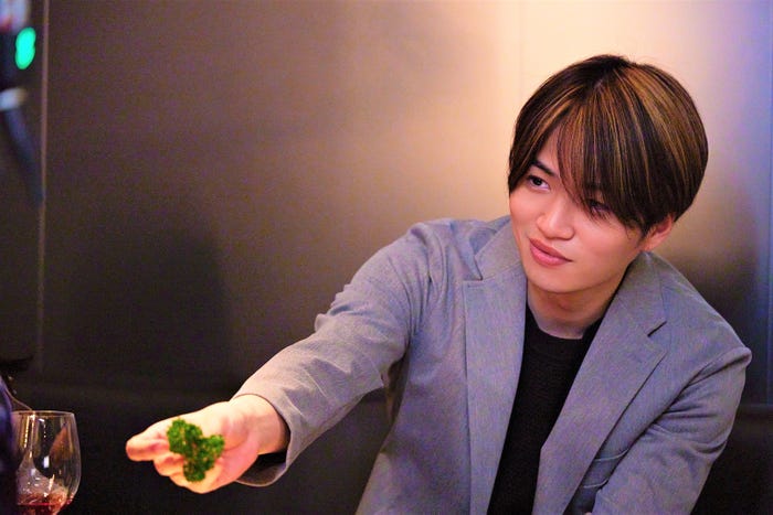 菊池風磨「ウソ婚」第4話より(C)カンテレ/ジェイ・ストーム