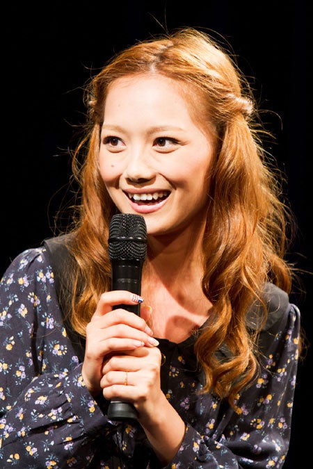 武智志穂（「ラフォーレファッションウィーク'11」より）