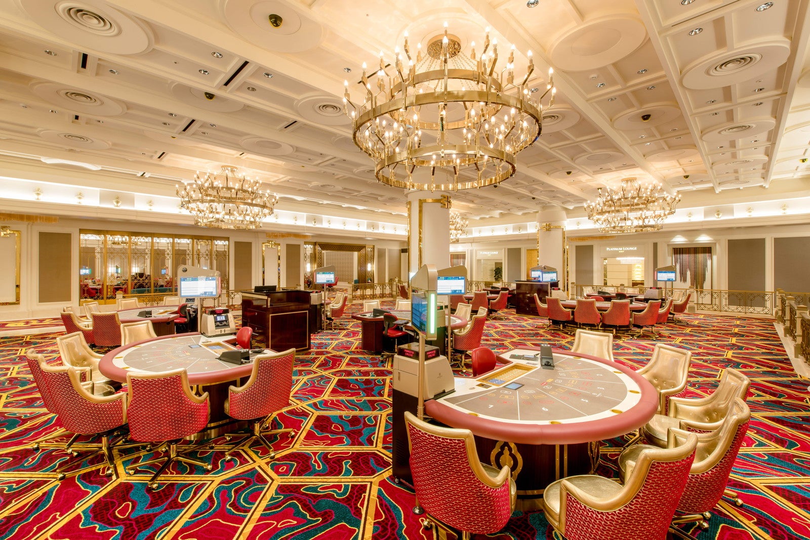 PARADISE CASINO（提供写真）