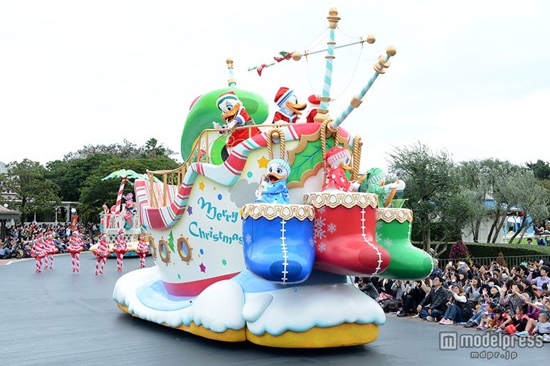 パレード「ディズニー・クリスマス・ストーリーズ」