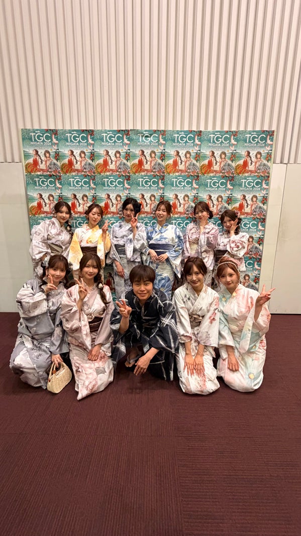 「チャンス学校チェンジ科」ステージ出演者（提供写真）