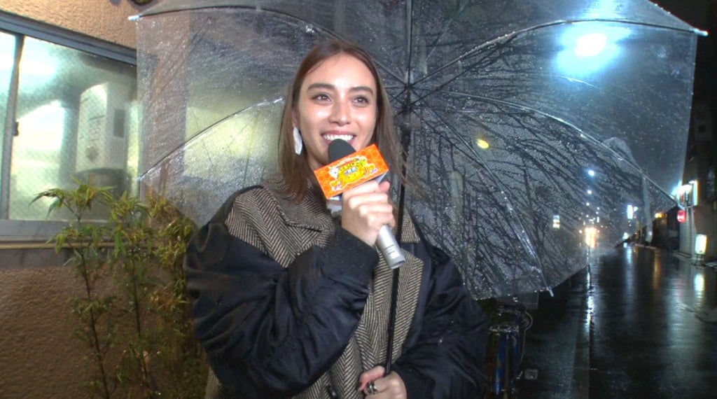 滝沢カレン、ご長寿相手に“滝沢ワールド”炸裂