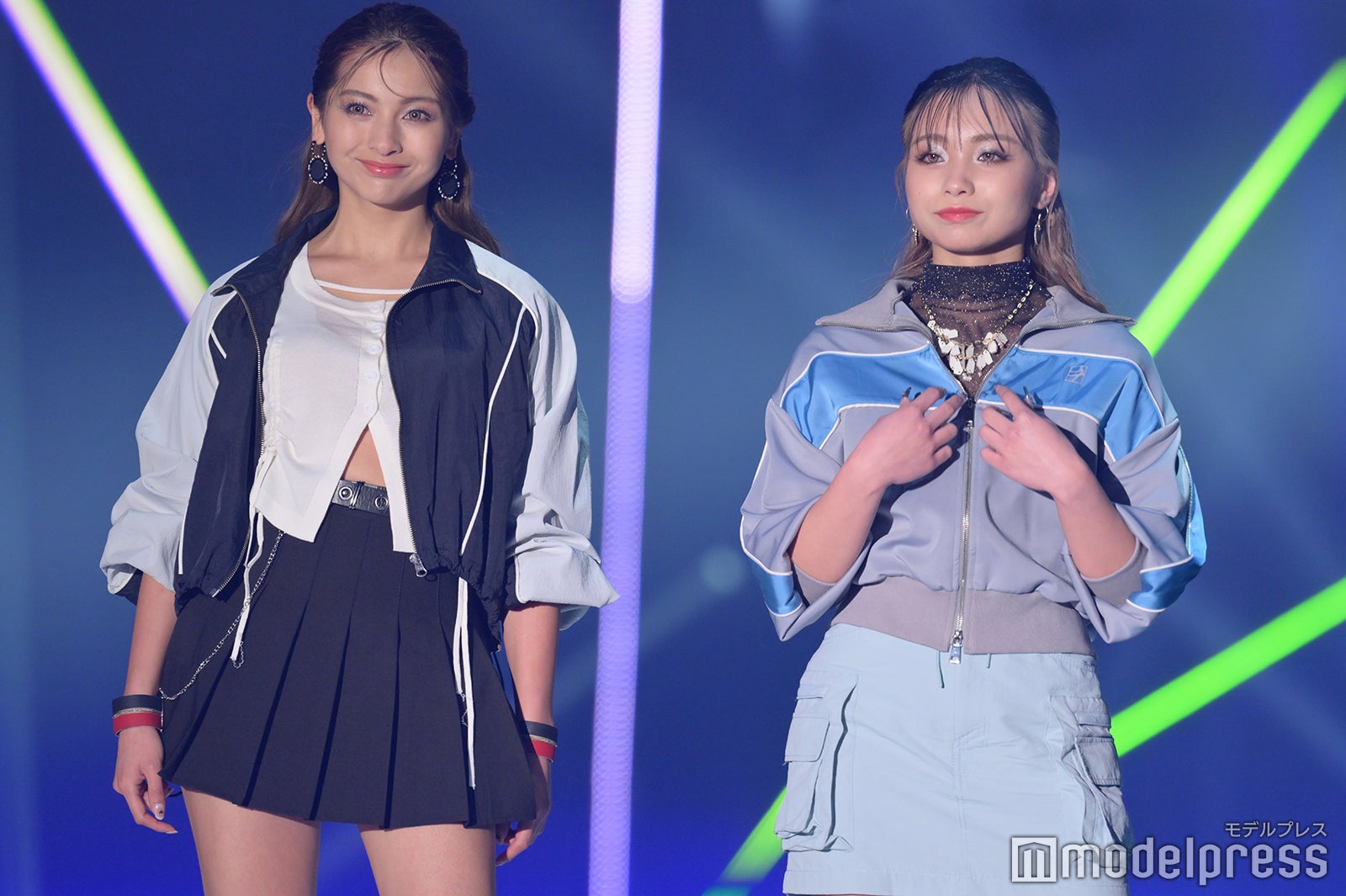 ゆきぽよ、美人妹・ゆみちぃとペアランウェイ ミニスカから美脚