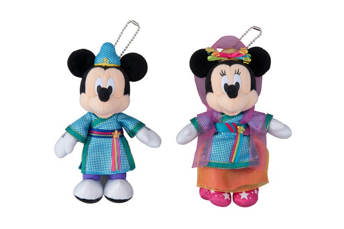 ペアぬいぐるみバッジ(C)Disney