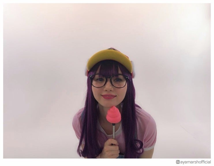 「Seventeen」マーシュ彩、“アラレちゃん”コスプレが「可愛すぎ」と話題