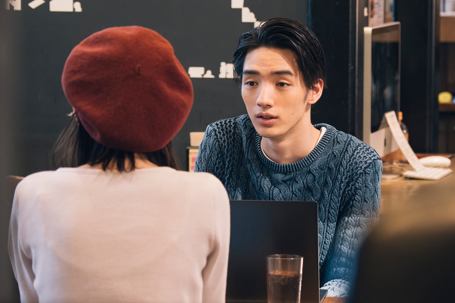 飯豊まりえ、清水尋也／「電影少女」第6話より（C）「電影少女2018」製作委員会