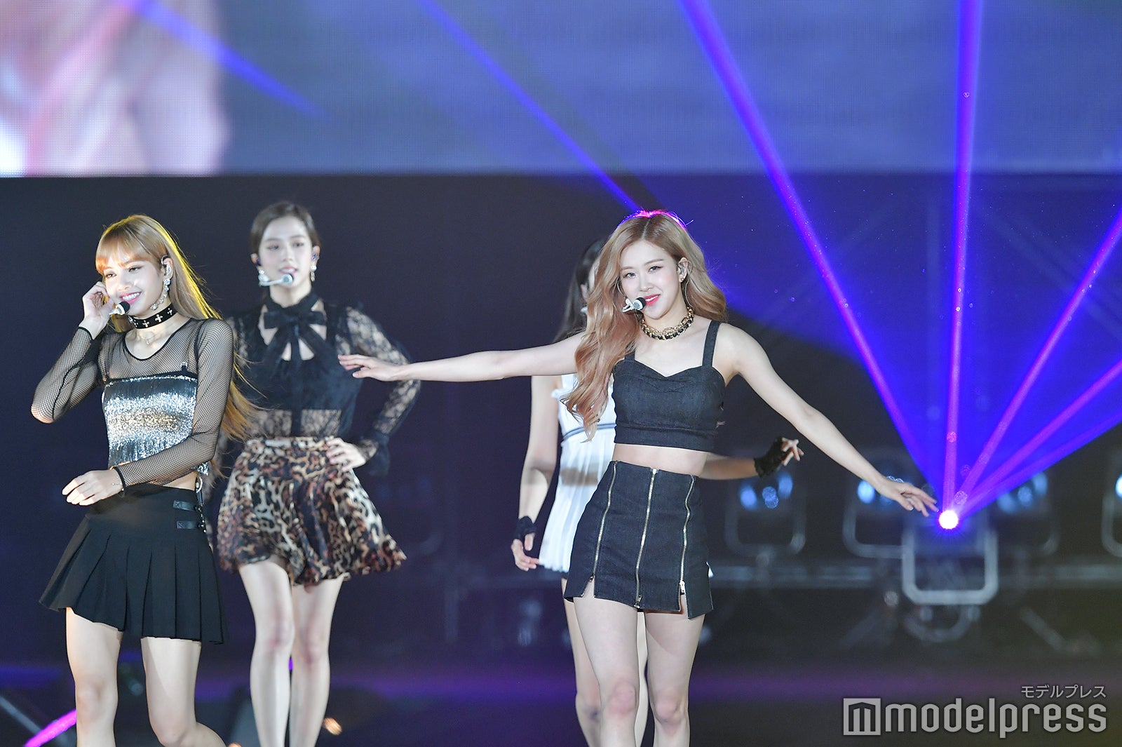 リサ、ロゼ／BLACKPINK （C）モデルプレス