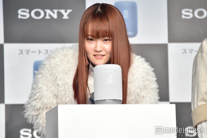 芹奈も「オッケーグーグル」 (C)モデルプレス