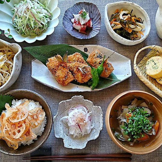 温かい煮込みうどんに合う献立って 夕飯に作りたい美味しいおかずレシピ モデルプレス 温かい煮込みうどんに合う献立って 夕飯に作りたい美味しいおかずレシピ モデルプレス