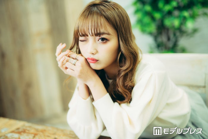 ねお 青髪に大胆イメチェン 天使舞い降りた の声 モデルプレス