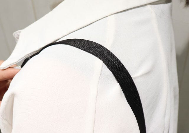 100円ショップ　100均　100円　百円　百円ショップ　便利　優秀　使える　おすすめ　オススメ　レビュー　人気　セリア　seria　ショルダーストラップカバー　食い込み　ショルダーバッグ