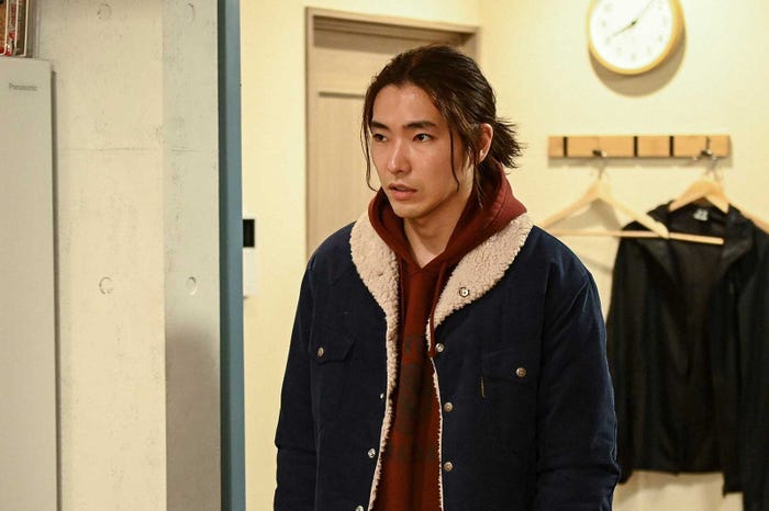 柄本佑「天国と地獄 ~サイコな2人~」第4話より(C)TBS