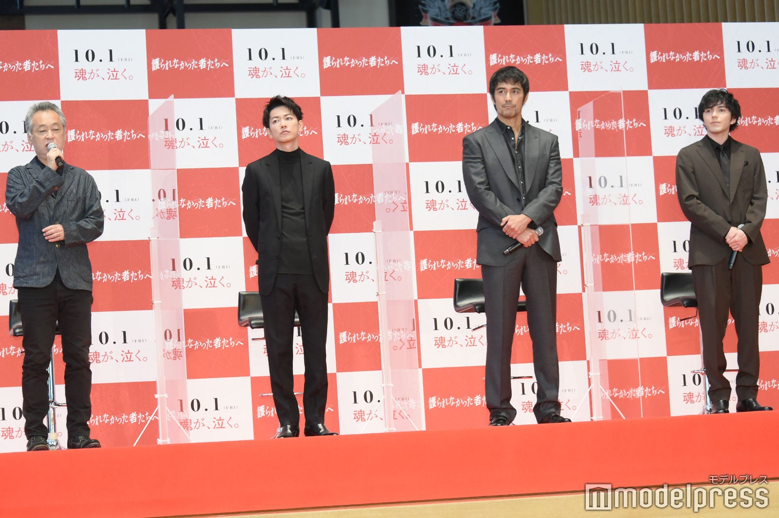 瀬々敬久監督、佐藤健、阿部寛、林遣都 （C）モデルプレス