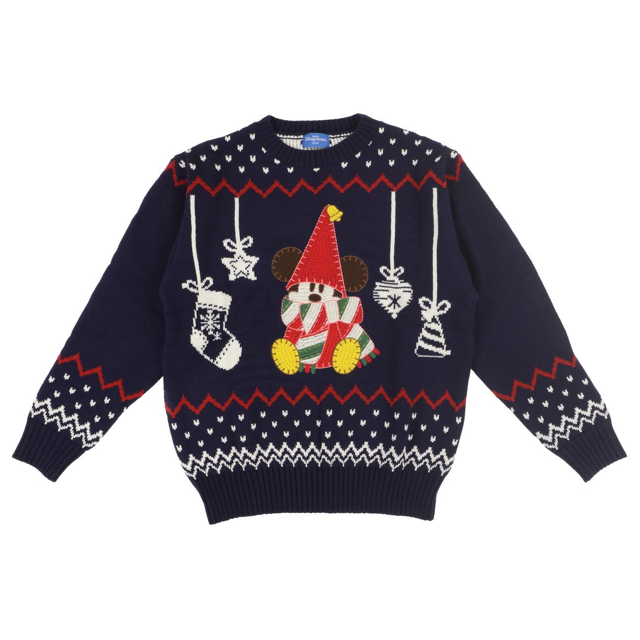 セーター¥6,900（C）Disney