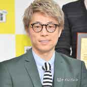 ロンブー田村淳 Exit兼近大樹 新旧 派手髪2ショットが話題 モデルプレス ロンブー田村淳 Exit兼近大樹 新旧 派手髪2ショットが話題 モデルプレス