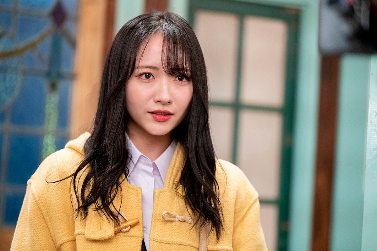 石田千穂（C）映画「コーヒーはホワイトで」製作委員会