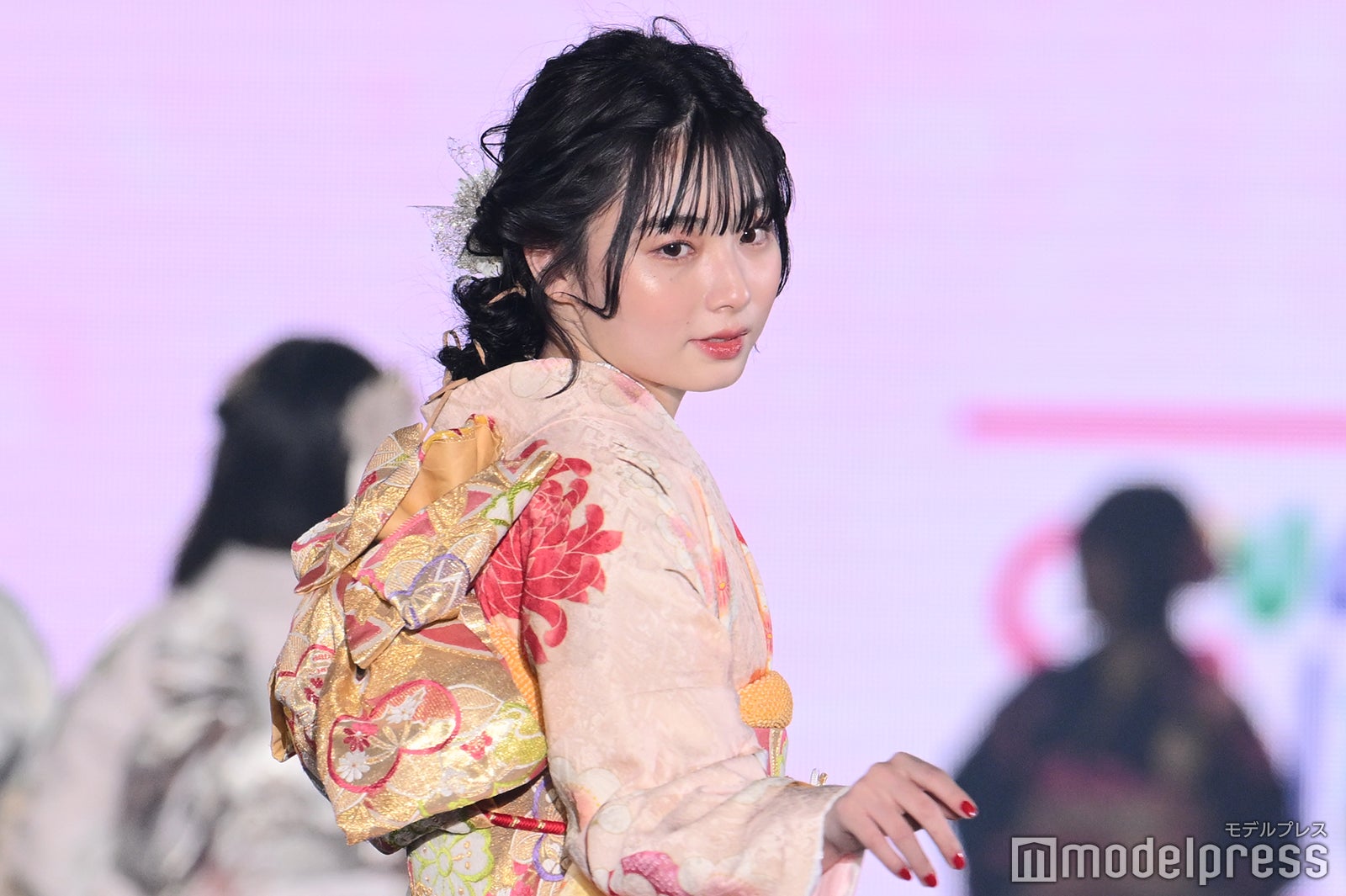 韓国出身のインフルエンサー・らん、鮮やか着物で登場 キュートな返事「あじゃっす！」で会場沸かす＜関西コレクション 2023 S／S＞