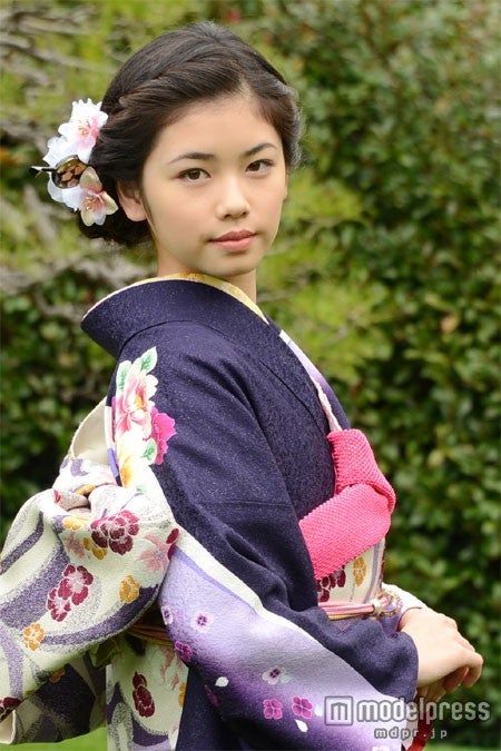 実写版「魔女の宅急便」キキ役、抜擢に賛否両論でコメント