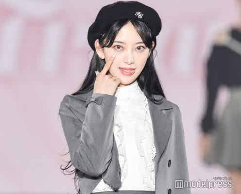 堀未央奈、“あっかんべー”ポーズがあざとい 会場の視線独り占め<関西コレクション2022A/W>