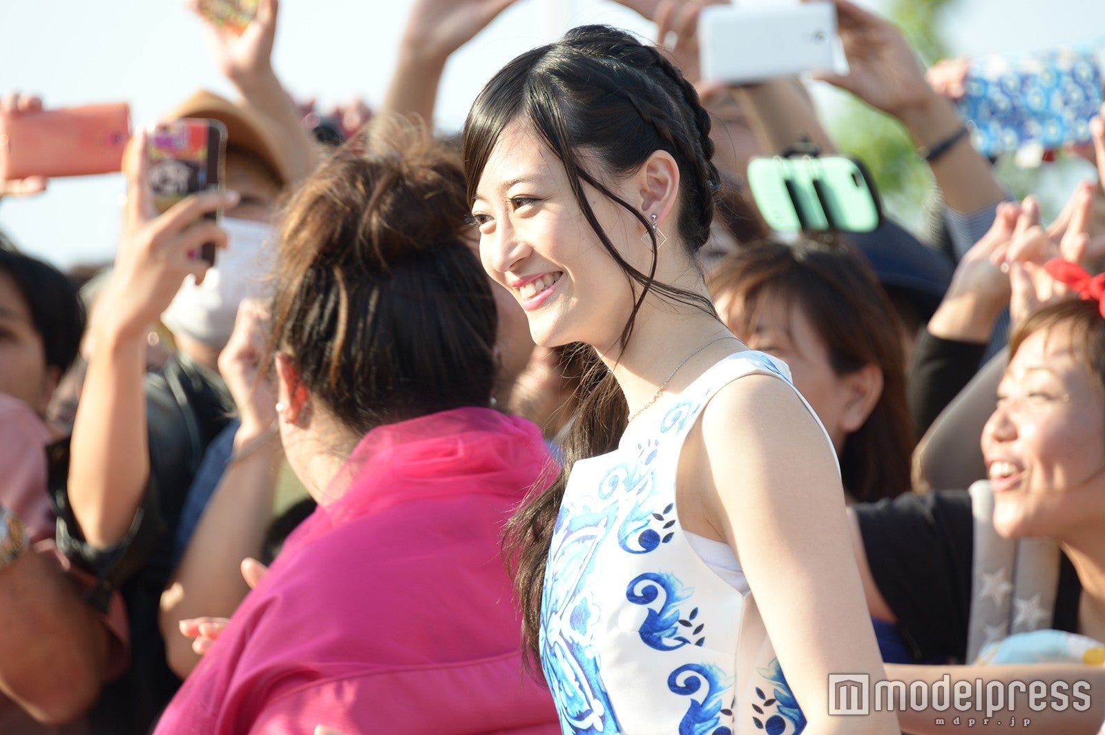 （C）モデルプレス