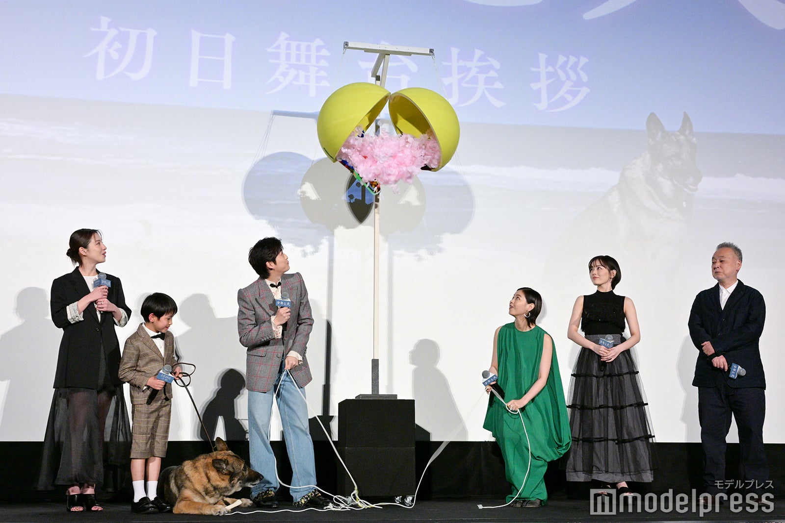 宮内ひとみ、木村優来、高橋文哉、さくら、西野七瀬、伊原六花、瀬々敬久監督（C）モデルプレス