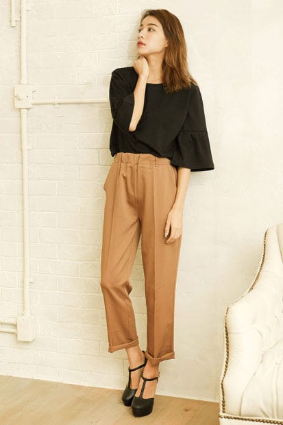 リラックスタックパンツ「Re:EDIT by GALSTAR」1,998円(税込)/画像提供:Re:EDIT by GALSTAR