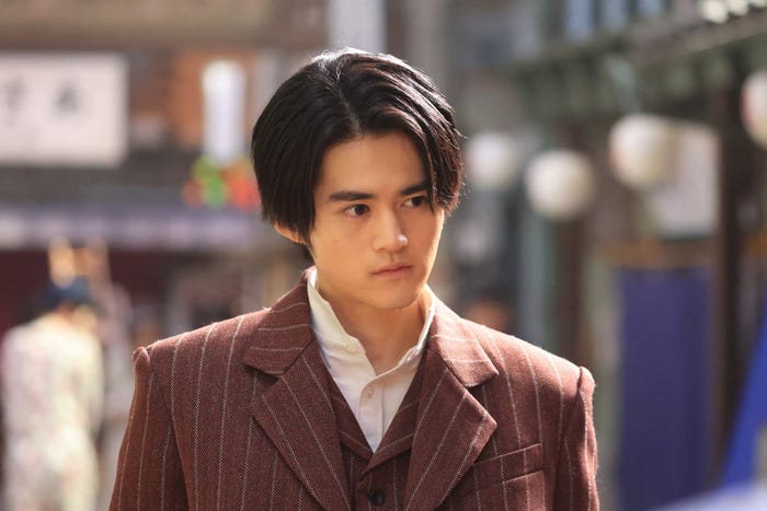 鈴鹿央士「嘘解きレトリック」第5話(C)フジテレビ