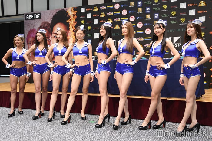 「K-1 GIRLS 2023(左から)安藤京香、水神きき、うらら、宮野真菜、前田まはる、波北果穂、一ノ瀬のこ、名取くるみ(C)モデルプレス