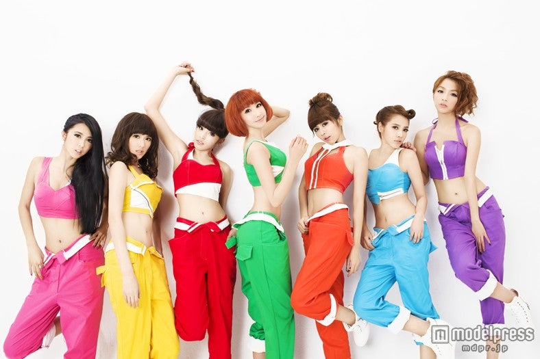 ウェザーガールズ（左から：ミニ、ニューニュー、リア、ハイジャン、エース、ミア、ユミ）