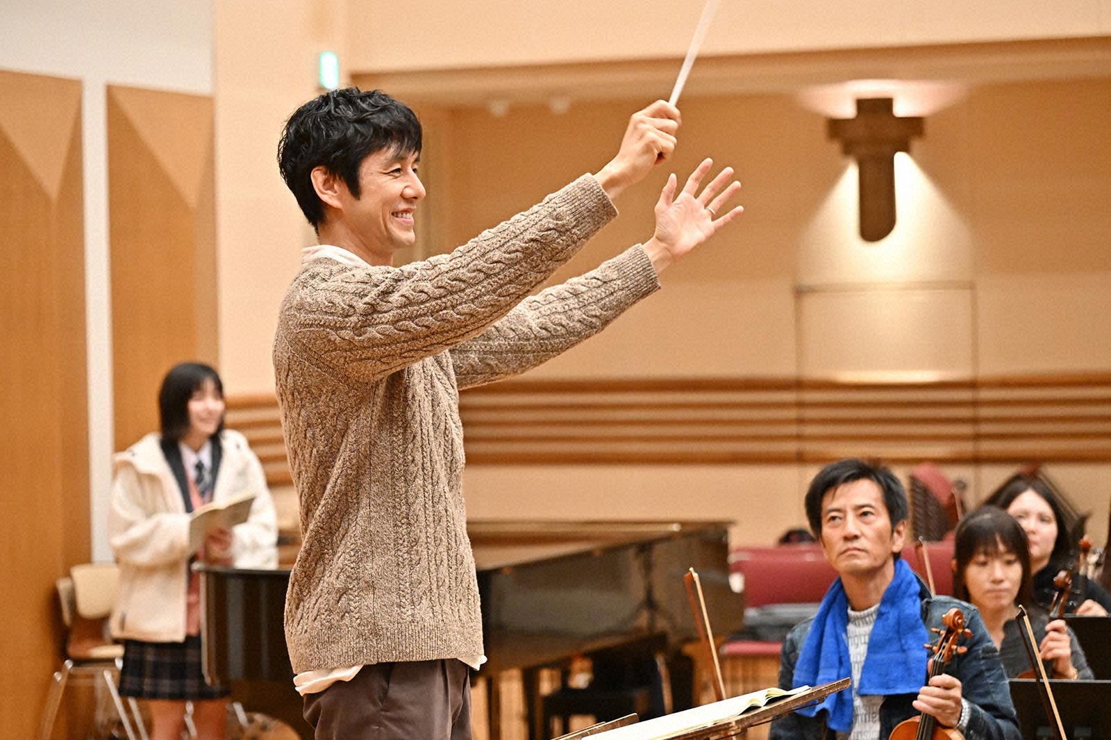 西島秀俊ら「さよならマエストロ～父と私のアパッシオナート～」第2話より（C）TBS