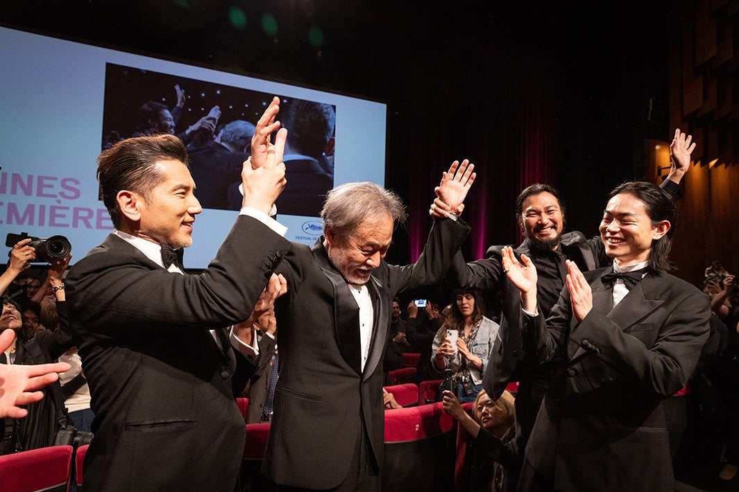 本木雅弘、黒澤清監督、青木崇高、菅田将暉（C）Kazuko Wakayama