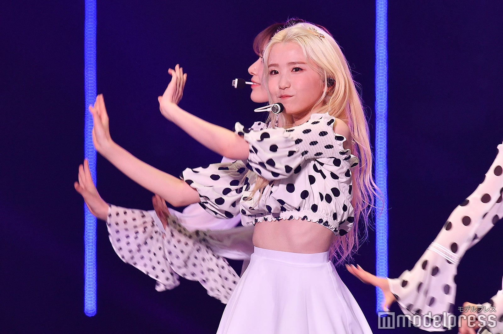 IZ＊ONE（C）モデルプレス