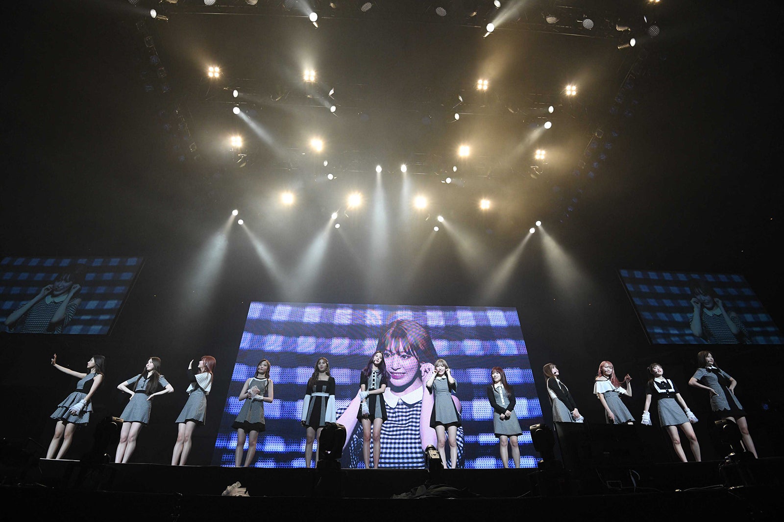 IZ*ONE （C）OFF THE RECORD