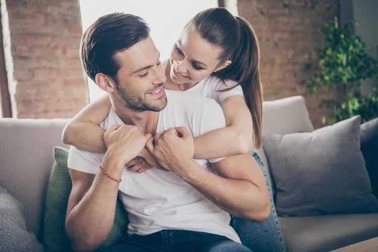 オレだって甘えたい 男性がつい甘えたくなる女性の特徴 モデルプレス オレだって甘えたい 男性がつい甘えたくなる女性の特徴 モデルプレス